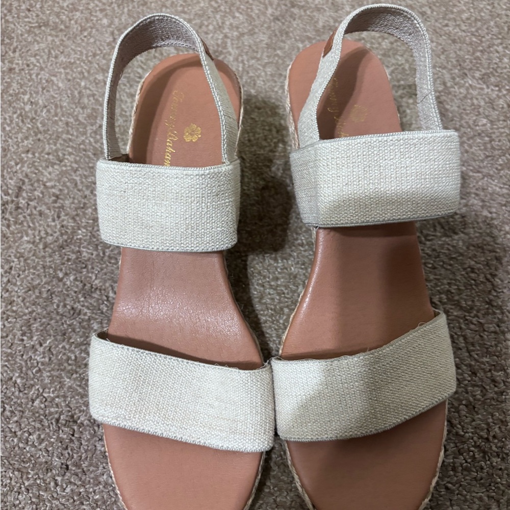 Tommy Bahama Cream Women's Sandals